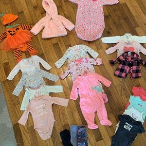3 month baby girl clothes. Mostly Carter’s Lot 22.